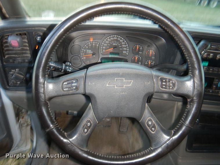 image for item KH9097 2003 Chevrolet Tahoe  SUV