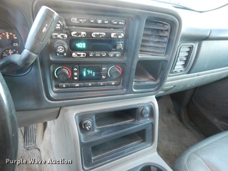 image for item KH9097 2003 Chevrolet Tahoe  SUV