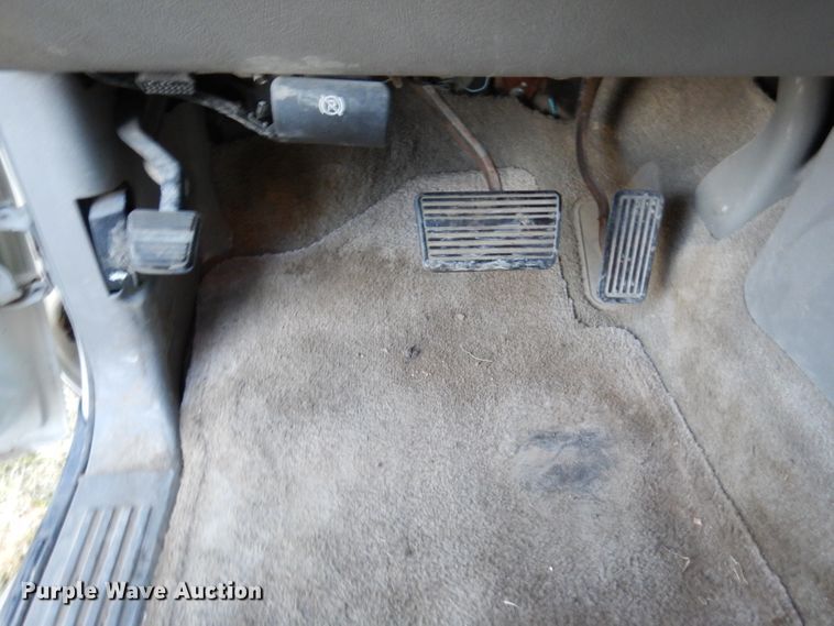 image for item KH9097 2003 Chevrolet Tahoe  SUV