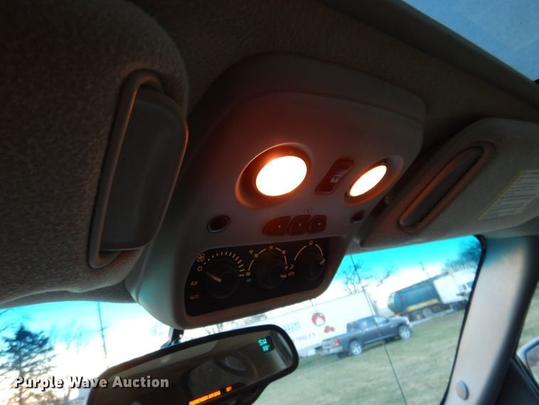 image for item KH9097 2003 Chevrolet Tahoe  SUV