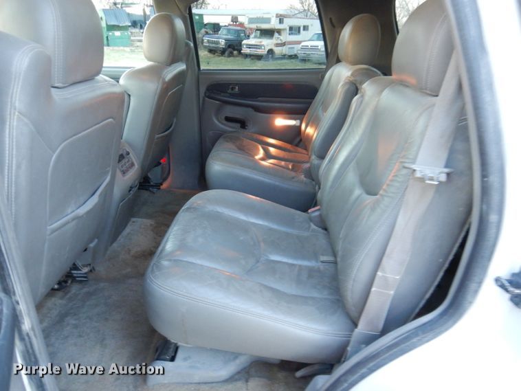 image for item KH9097 2003 Chevrolet Tahoe  SUV