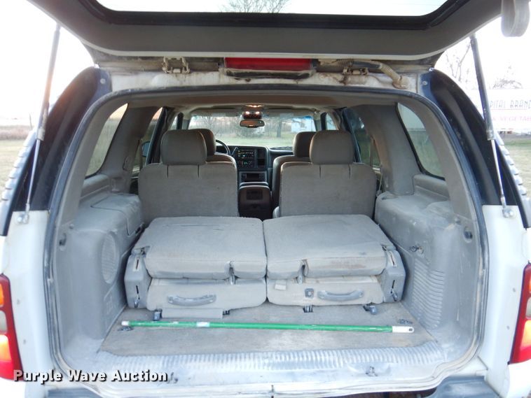 image for item KH9097 2003 Chevrolet Tahoe  SUV