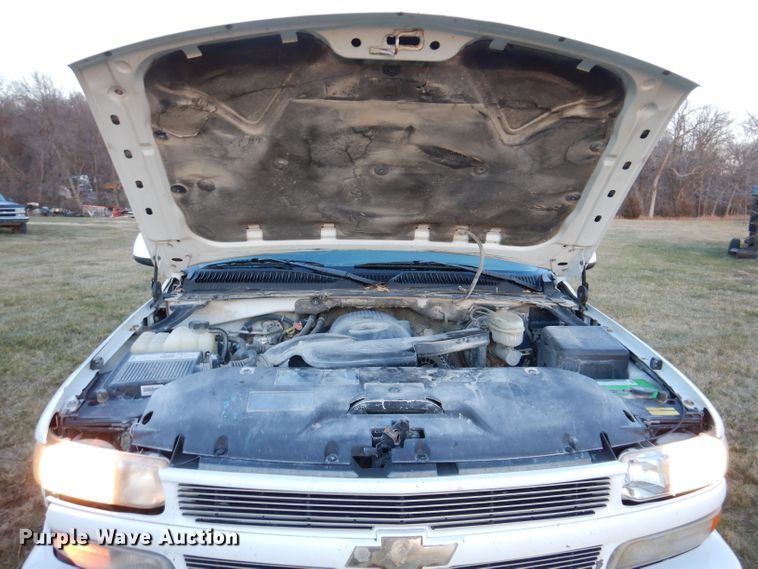 image for item KH9097 2003 Chevrolet Tahoe  SUV