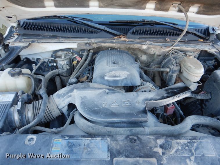 image for item KH9097 2003 Chevrolet Tahoe  SUV