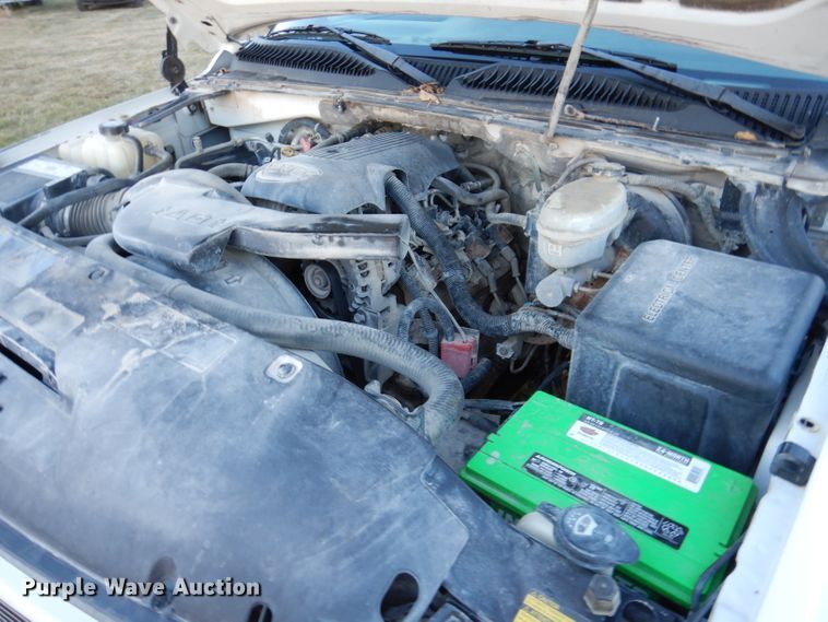 image for item KH9097 2003 Chevrolet Tahoe  SUV