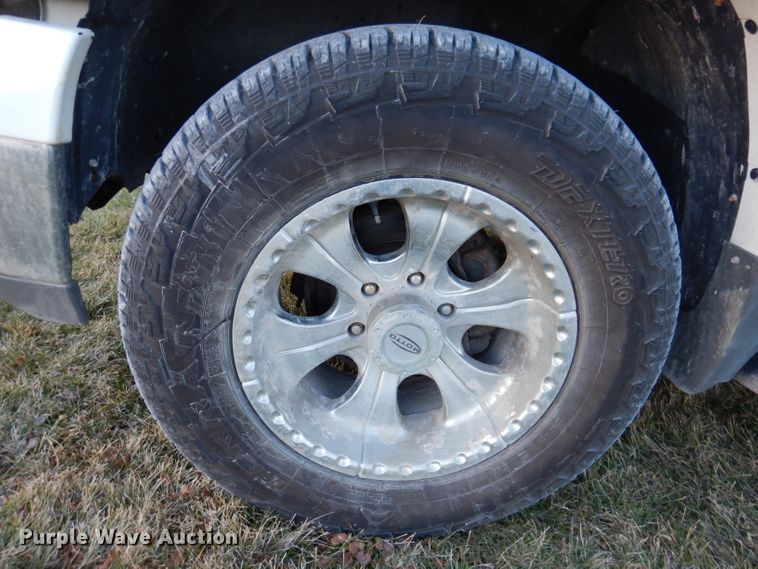 image for item KH9097 2003 Chevrolet Tahoe  SUV