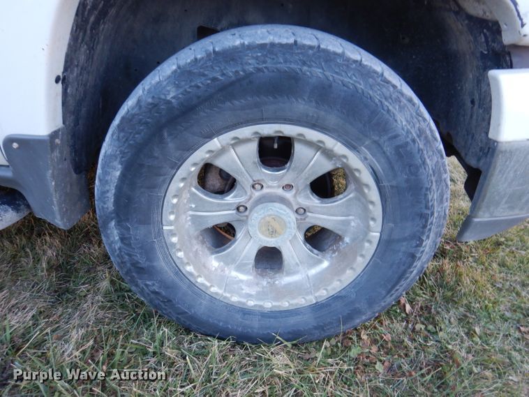 image for item KH9097 2003 Chevrolet Tahoe  SUV