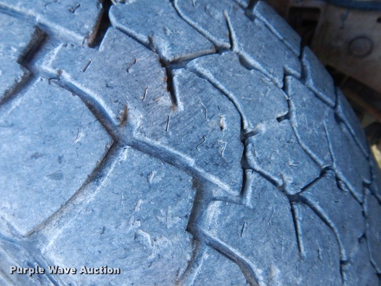 image for item KH9097 2003 Chevrolet Tahoe  SUV