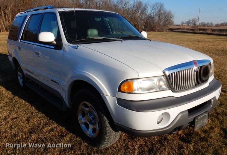 image for item KH9099 1998 Lincoln Navigator  SUV