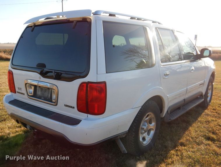 image for item KH9099 1998 Lincoln Navigator  SUV