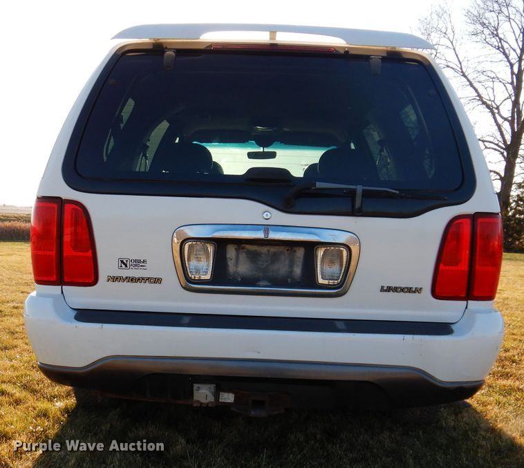 image for item KH9099 1998 Lincoln Navigator  SUV