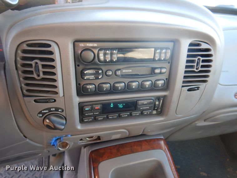 image for item KH9099 1998 Lincoln Navigator  SUV