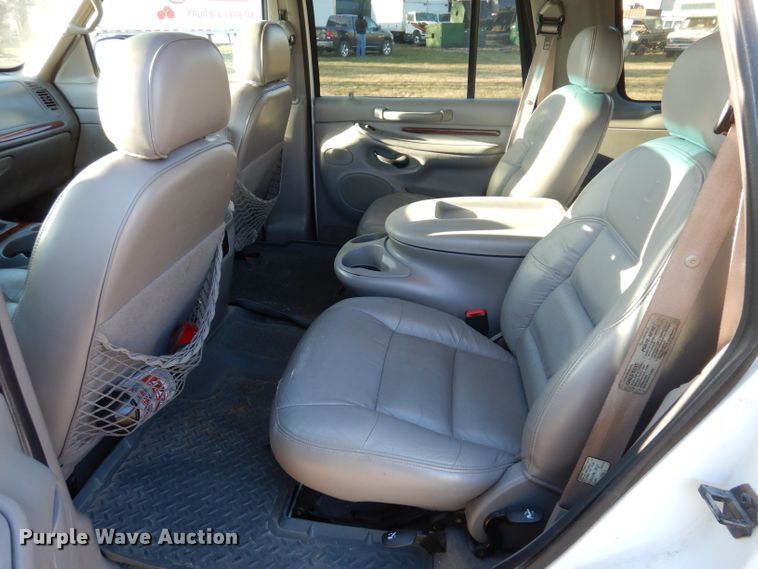 image for item KH9099 1998 Lincoln Navigator  SUV