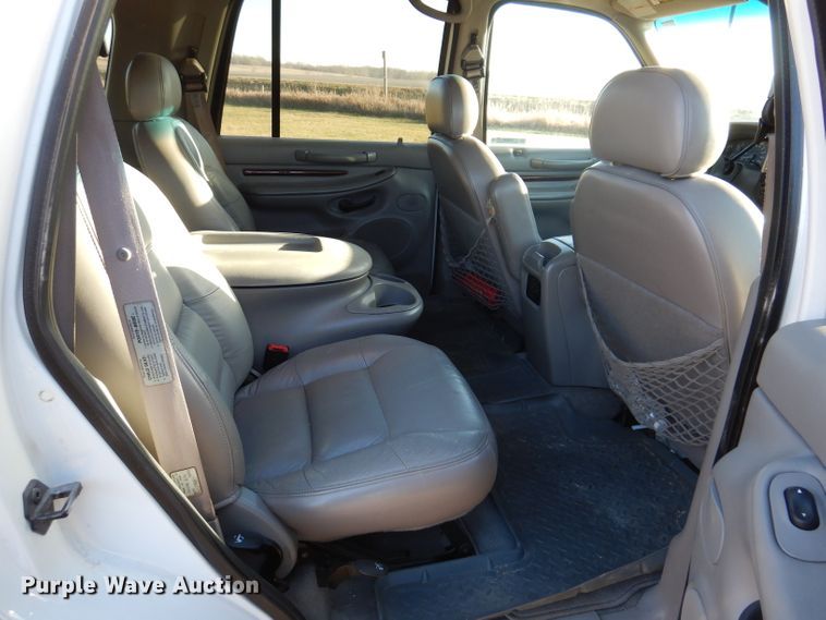 image for item KH9099 1998 Lincoln Navigator  SUV