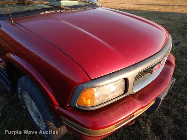 image for item KH9100 1997 GMC Jimmy SLT  SUV