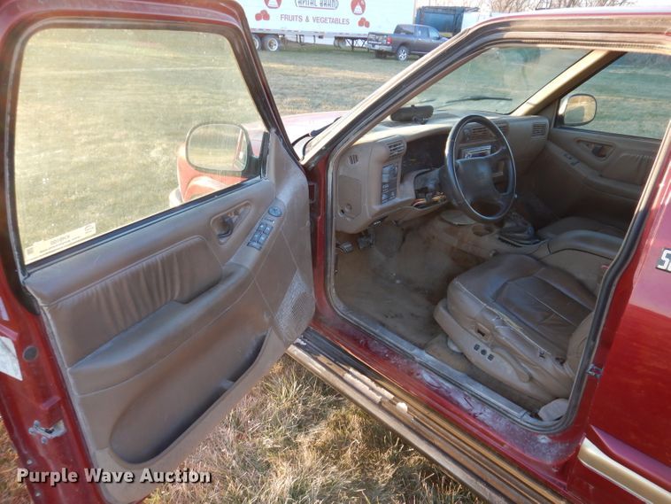 image for item KH9100 1997 GMC Jimmy SLT  SUV