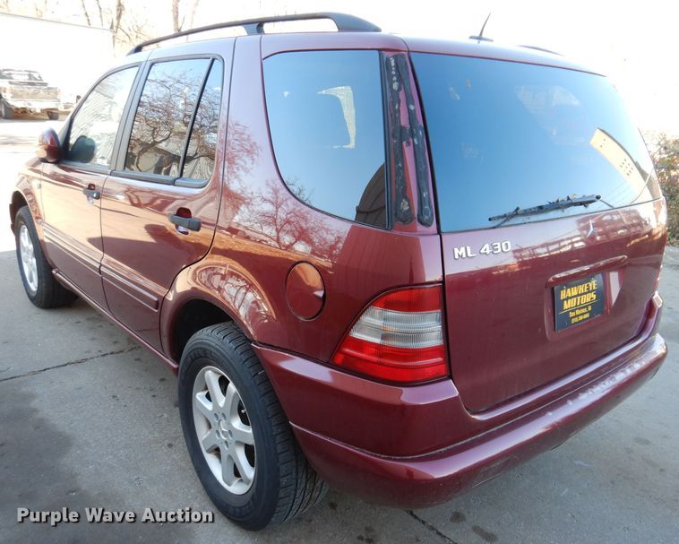 image for item KH9109 2000 Mercedes Benz ML430  SUV