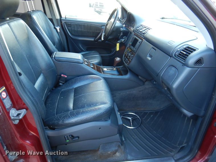 image for item KH9109 2000 Mercedes Benz ML430  SUV