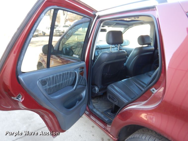 image for item KH9109 2000 Mercedes Benz ML430  SUV