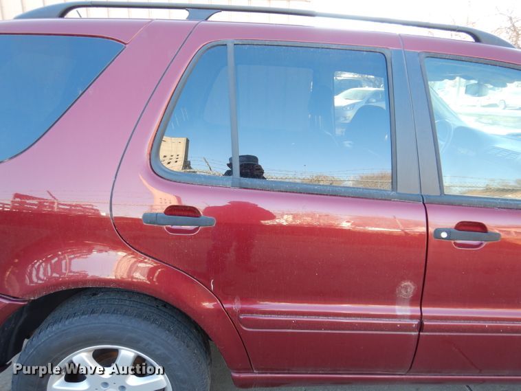 image for item KH9109 2000 Mercedes Benz ML430  SUV