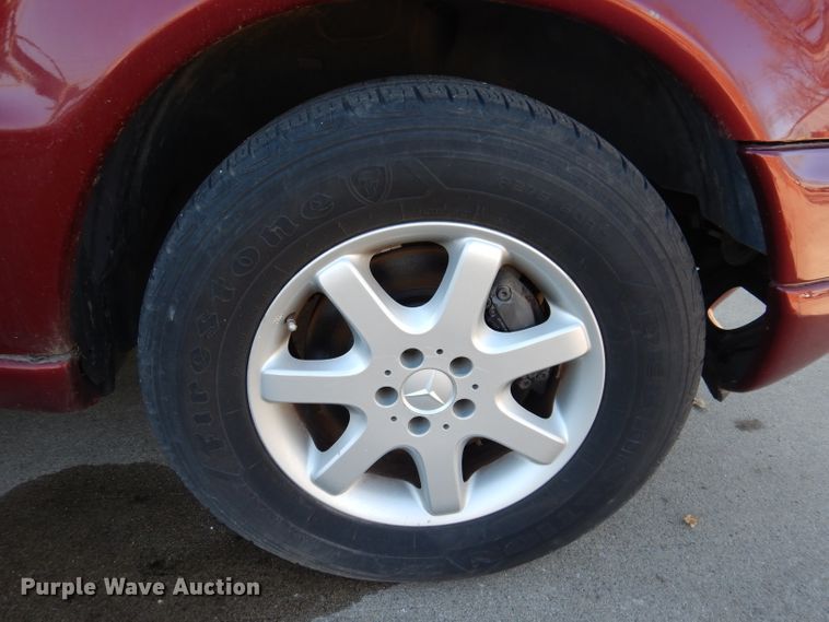 image for item KH9109 2000 Mercedes Benz ML430  SUV