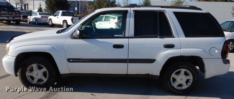image for item KH9110 2003 Chevrolet TrailBlazer LS  SUV