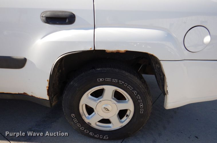 image for item KH9110 2003 Chevrolet TrailBlazer LS  SUV