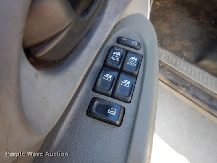 image for item KH9110 2003 Chevrolet TrailBlazer LS  SUV