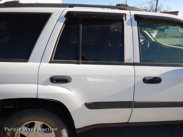 image for item KH9110 2003 Chevrolet TrailBlazer LS  SUV