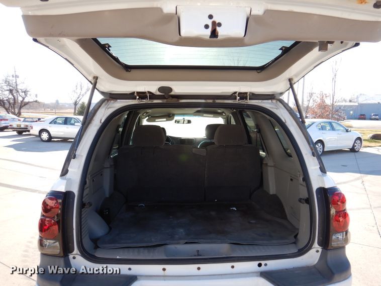 image for item KH9110 2003 Chevrolet TrailBlazer LS  SUV