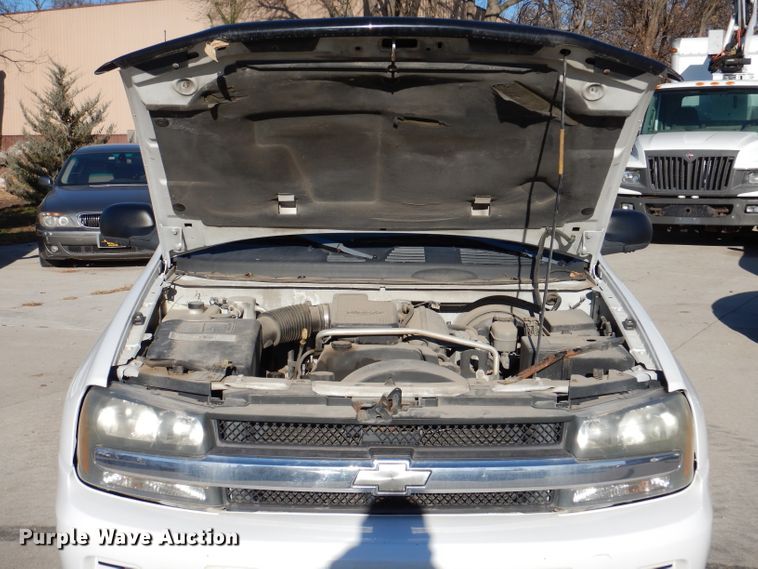 image for item KH9110 2003 Chevrolet TrailBlazer LS  SUV