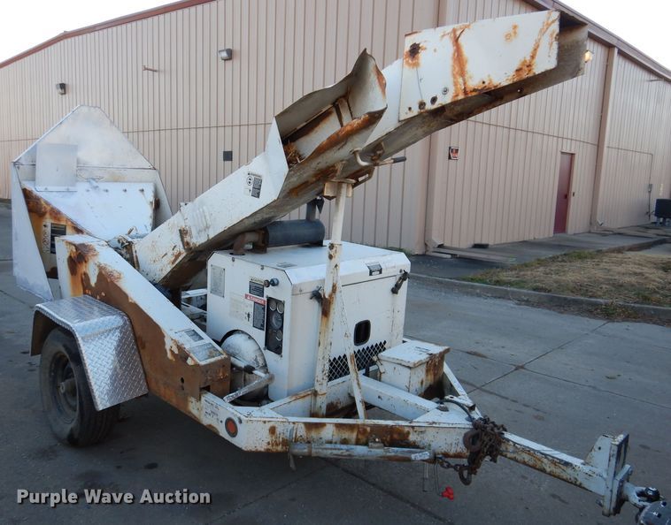 image for item KH9113 2004 Wood Chuck Chipper 12A  wood chipper
