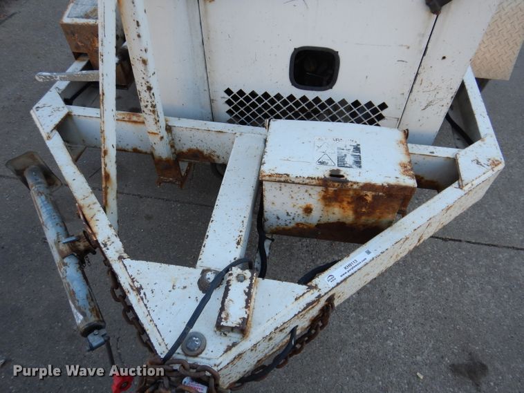 image for item KH9113 2004 Wood Chuck Chipper 12A  wood chipper