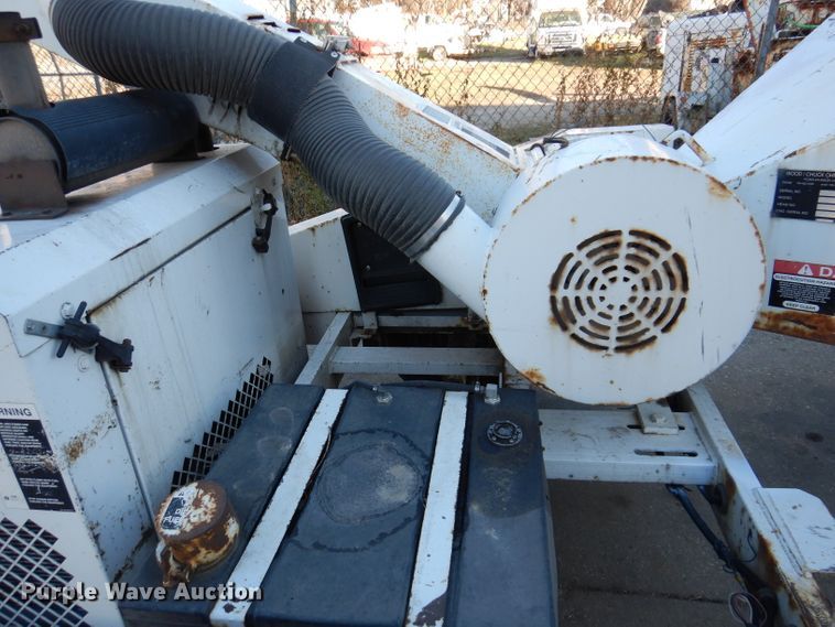 image for item KH9113 2004 Wood Chuck Chipper 12A  wood chipper