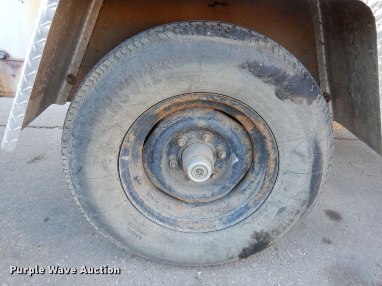 image for item KH9113 2004 Wood Chuck Chipper 12A  wood chipper