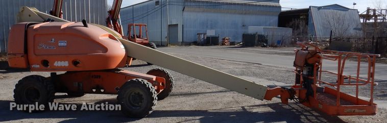 image for item KH9143 2005 JLG 400S  boom lift