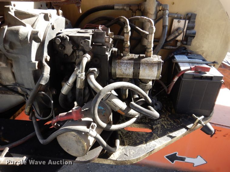 image for item KH9143 2005 JLG 400S  boom lift