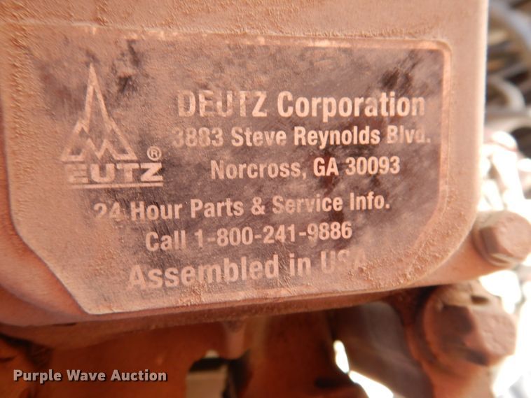 image for item KH9143 2005 JLG 400S  boom lift