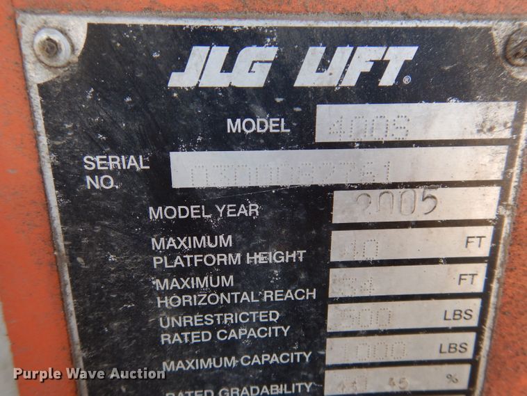 image for item KH9143 2005 JLG 400S  boom lift