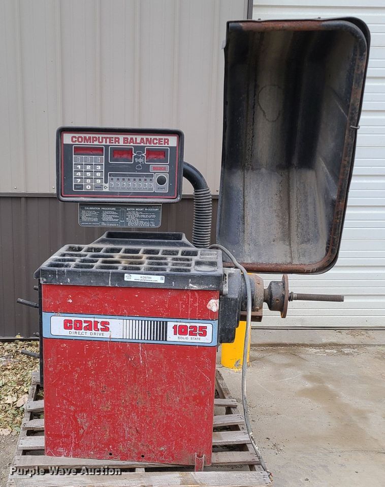 image for item KO9794 Coats 1025  wheel balancer