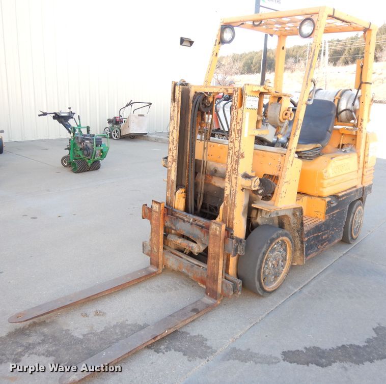 image for item KS9055 Toyota 5FGC25  forklift