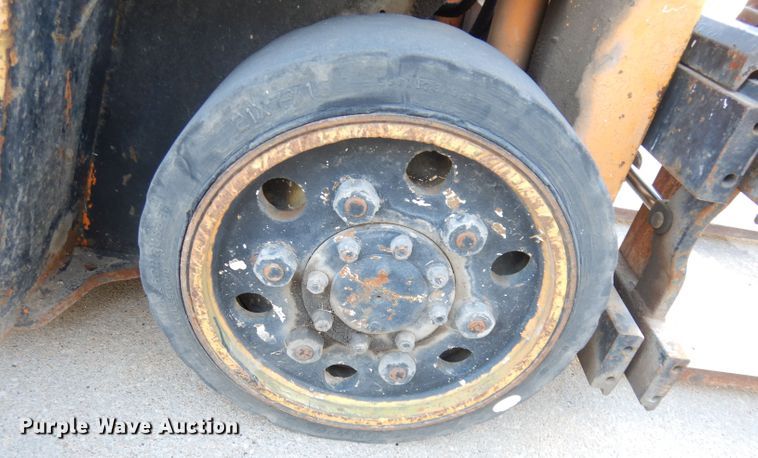 image for item KS9055 Toyota 5FGC25  forklift