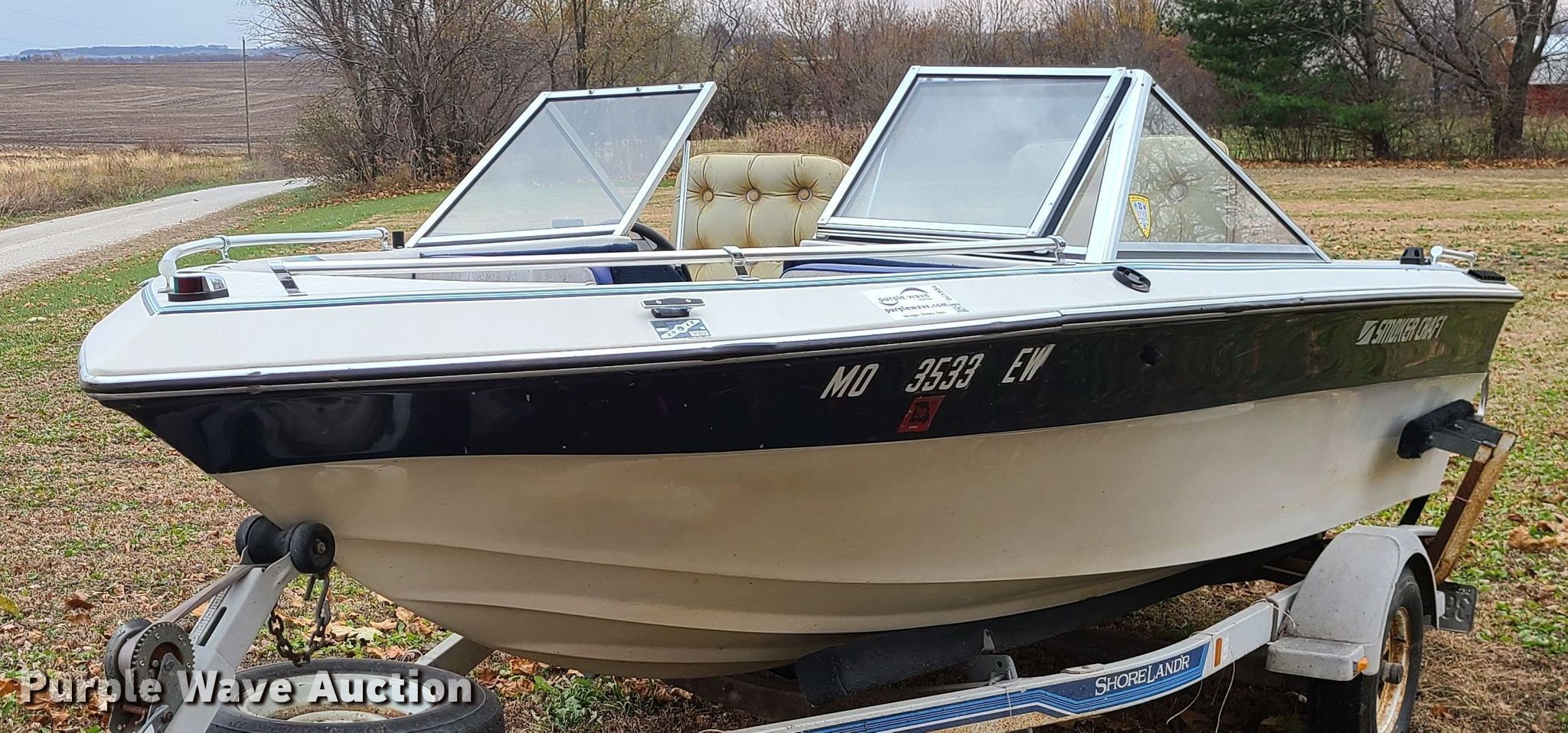 1989 Smoker Craft boat in Napoleon, MO Item DJ1554 sold Purple Wave