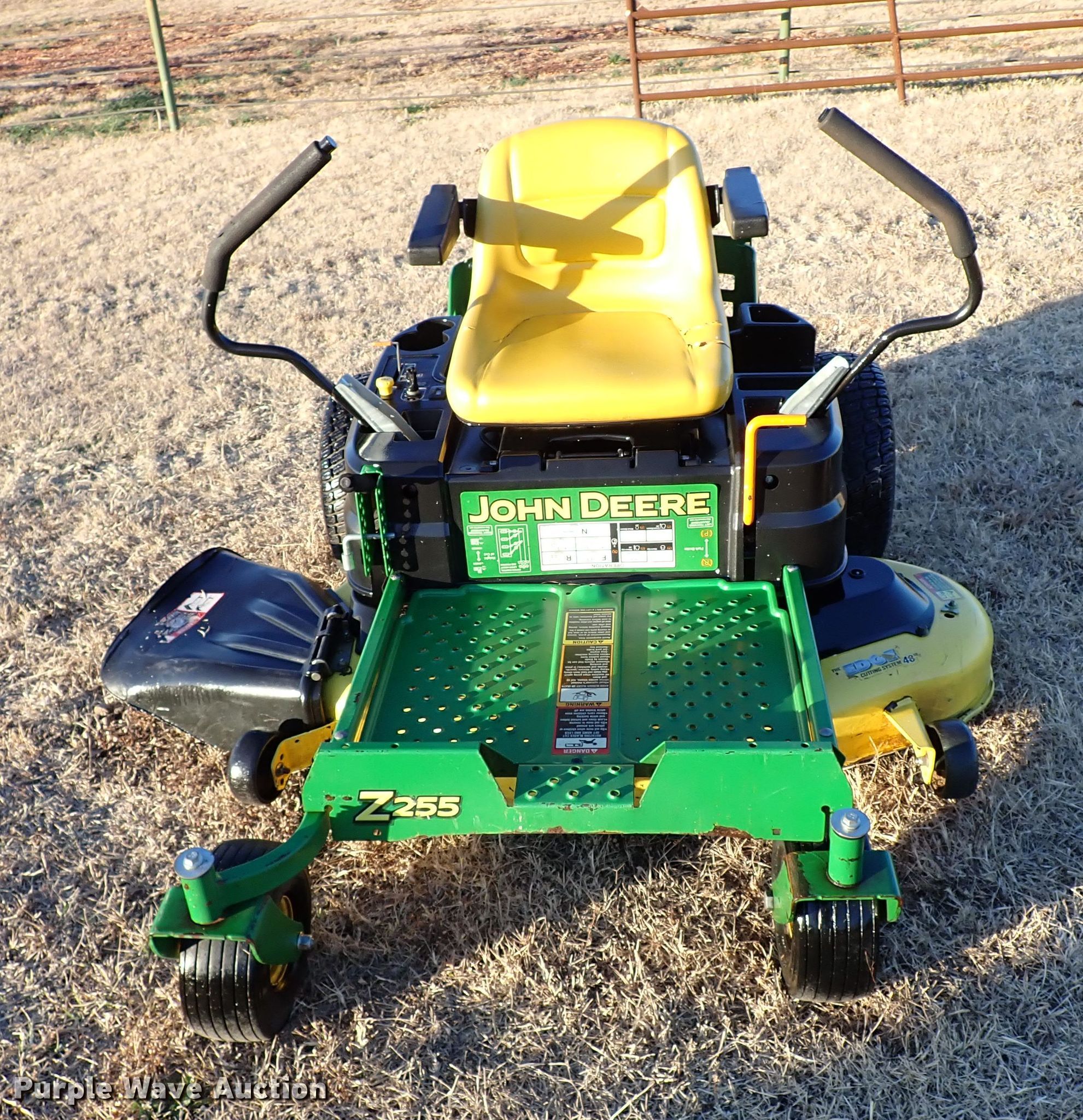 John Deere Z255 ZTR lawn mower in Oklahoma City, OK | Item IS9304 sold ...