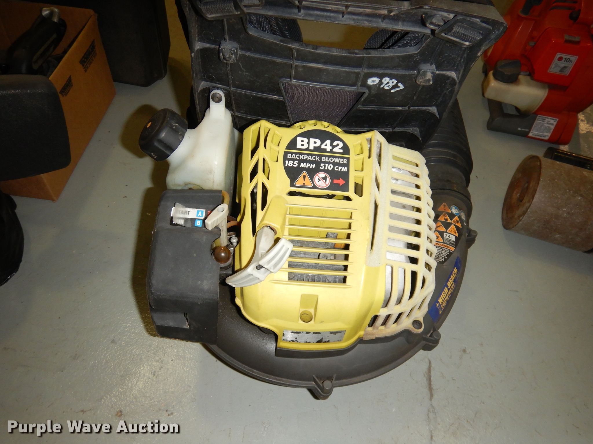 Lawn and garden equipment in Salina, KS Item KR9984 sold Purple Wave