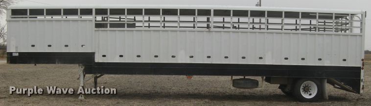 image for item DG5325 2001 Neville  livestock trailer