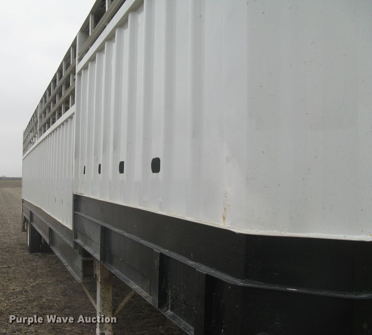 image for item DG5325 2001 Neville  livestock trailer