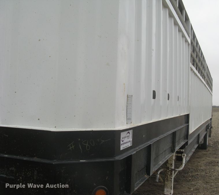 image for item DG5325 2001 Neville  livestock trailer