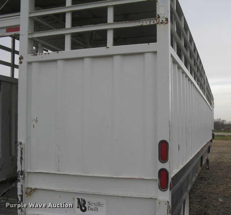 image for item DG5325 2001 Neville  livestock trailer