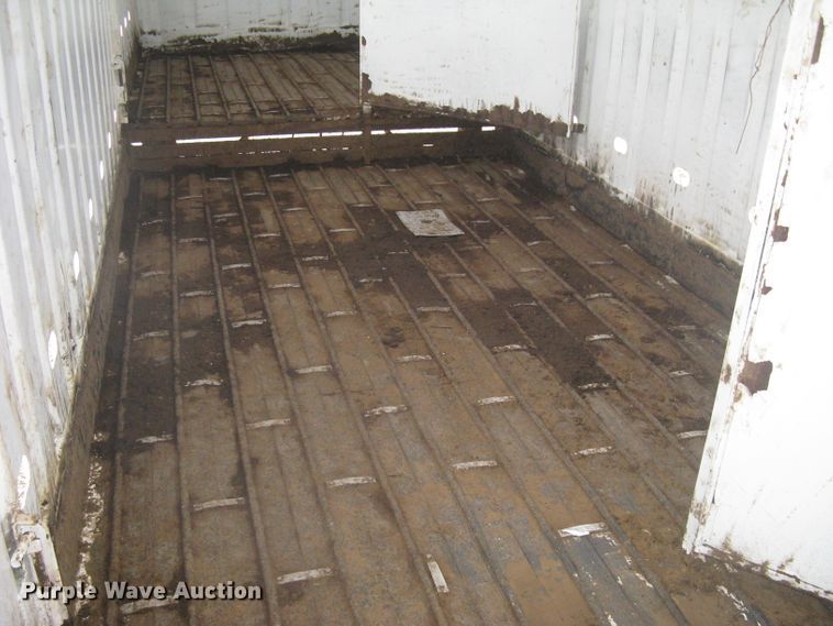 image for item DG5325 2001 Neville  livestock trailer